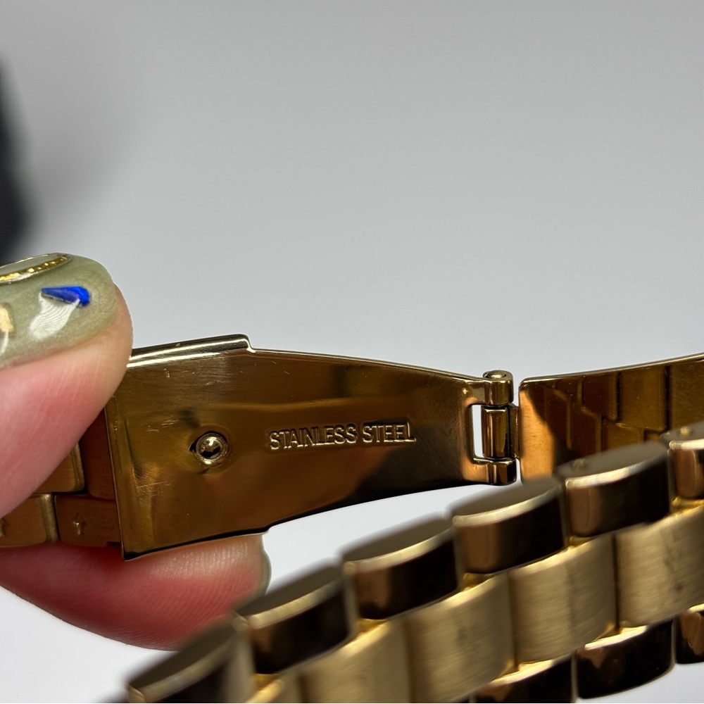 Coach Grand Quartz Watch - Picture 7 of 7